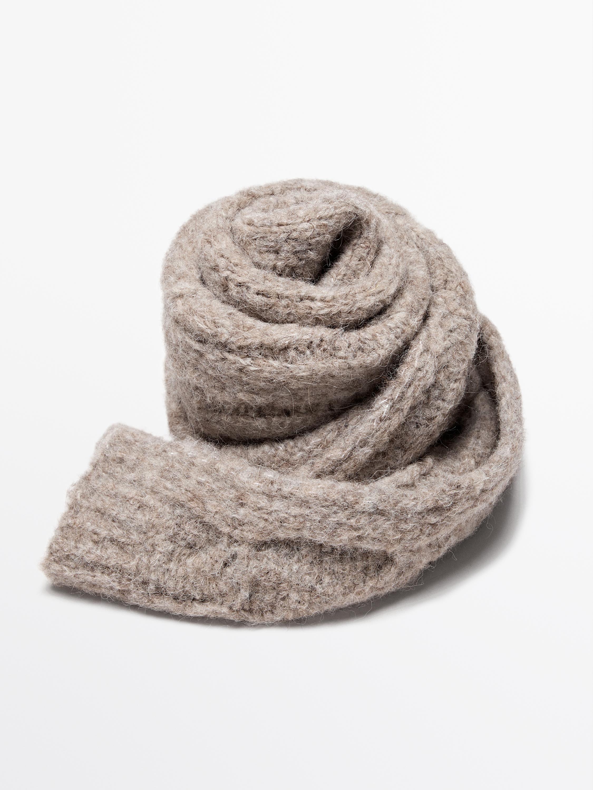 Cable-knit alpaca blend scarf